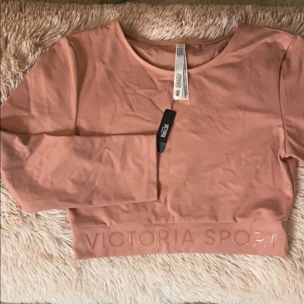 Nude sport crop top
